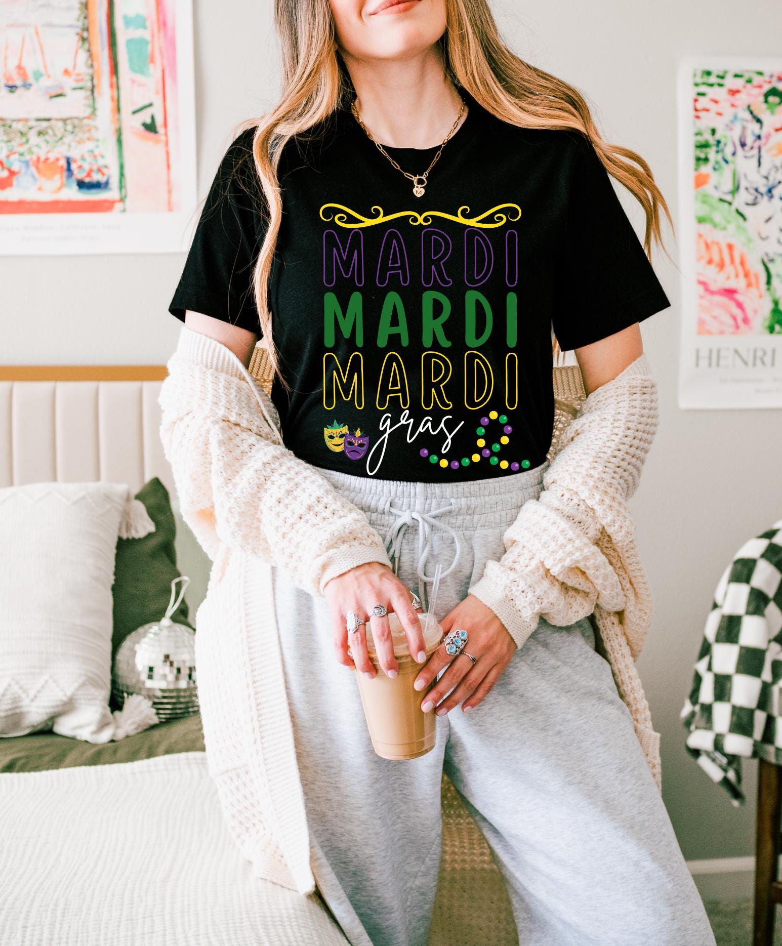 Mardi Gras Oversized Graphic T-Shirt – Colorful Festive Carnival Tee, New Orleans Party Shirt, Bold Lettering, Beads & Mask Design