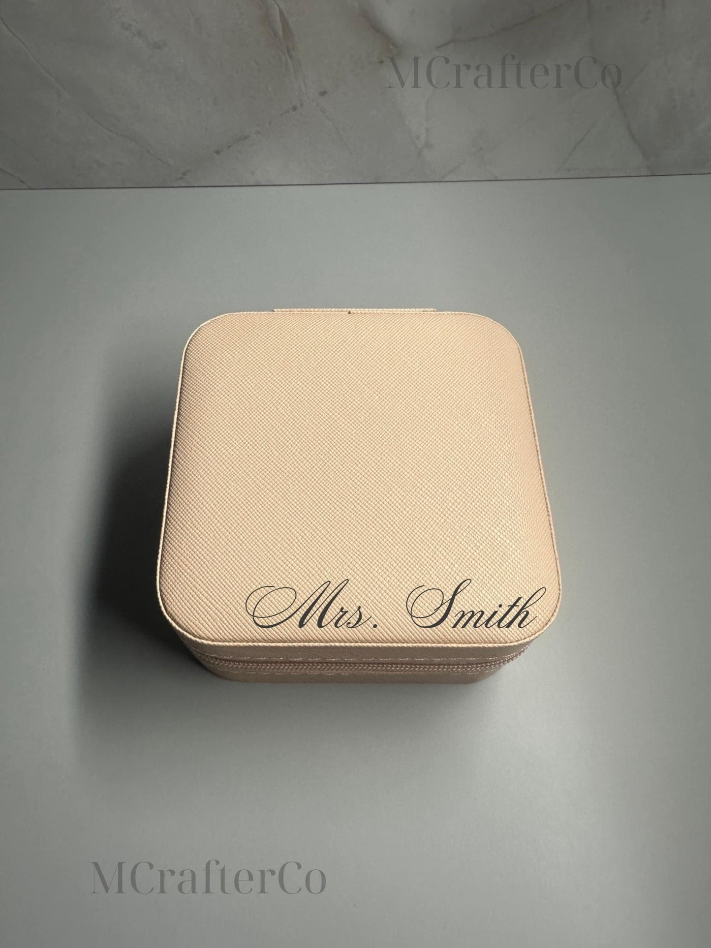 Personalized Jewelry Travel Case – Custom Name Bridesmaid Gift – Pink Jewelry Box for Bride, Friends, Wedding Party